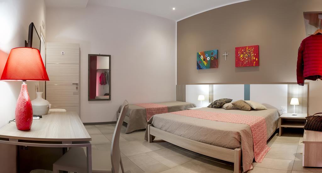 La Rocca Scavata Bed & Breakfast Rilievo Dış mekan fotoğraf